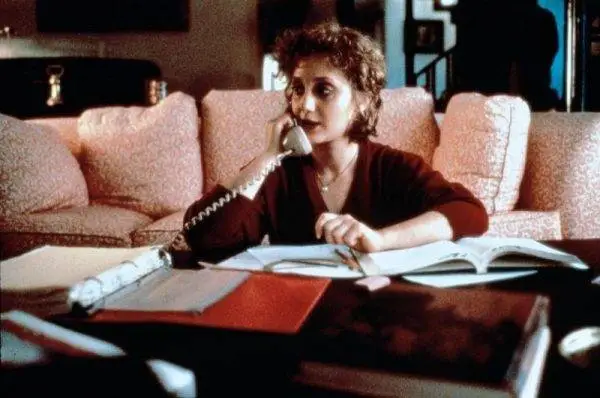 when-a-stranger-calls-carol-kane