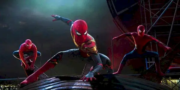 The three Spider-Men about to attack in Spider-Man: No Way Home.