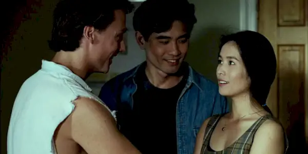 Bevor Sie sich das Remake von „The Wedding Banquet“ ansehen, müssen Sie sich die originale und ikonische Ang Lee-Version ansehen