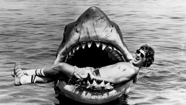 Der Terror erhebt sich aus dem Wasser mit einer umwerfenden neuen Figur zum 50-jährigen Jubiläum von „Der Weiße Hai“