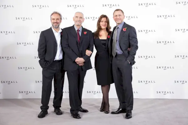 El veterano productor de 'James Bond' que cedió el control a Amazon da una respuesta sincera sobre la contratación de Denis Villeneuve