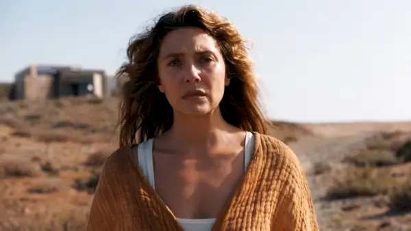 エリザベス・オルセンのファンが、新作「83% Rotten Tomatoes」のSFスリラーを求めてHuluに殺到