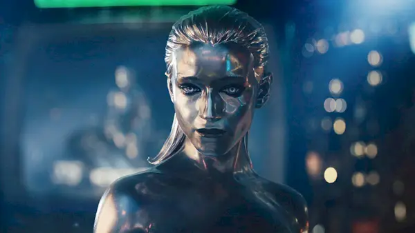 '판타스틱 4' 감독은 크리스토퍼 놀란 감독의 마블 영화에 가까워질 것이라고 인정했다