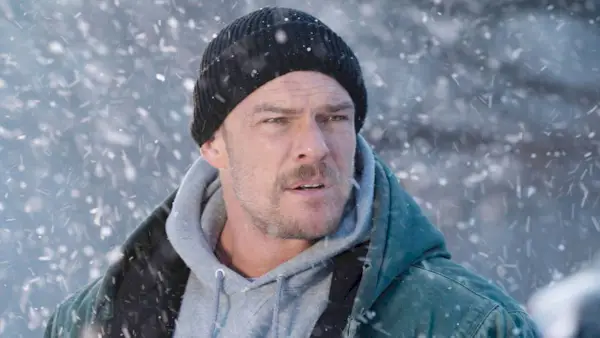 Alan Ritchsons 20-Millionen-Dollar-Drama „84 % Rotten Tomatoes“ ist weltweit ein Sleeper-Hit