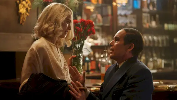 Ethan Hawke erweckt eine Songwriter-Legende im sensationellen ersten Trailer zu Richard Linklaters Musik-Biopic zum Leben