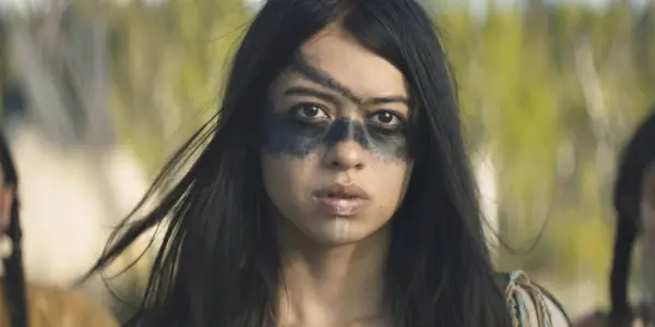 Recenzja Prey: mądry, wciągający thriller akcji, w którym zadaje się pytanie, kto na kogo poluje