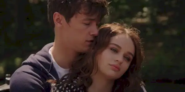 A screenshot of Kyle Allen and Joey King in The In Between (2022) 