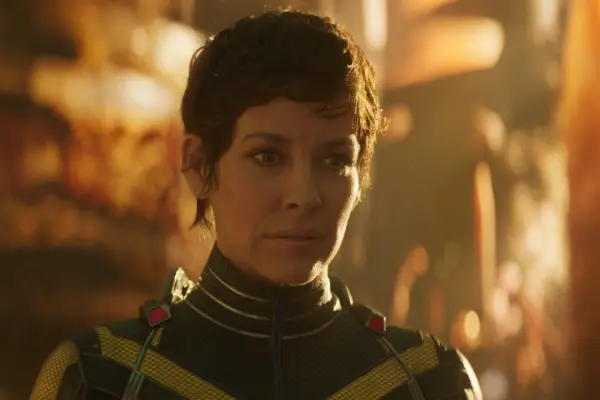 Evangeline Lilly plays Hope van Dyne _ Wasp
