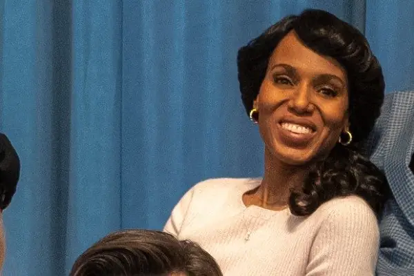 Kerry Washington stars in The Prom on Netflix