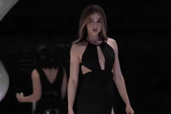 Ana de Armas plays Sadie