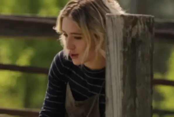 Lizze Broadway plays Mattie