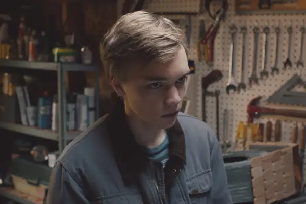 Charlie Plummer in The Clovehitch Killer
