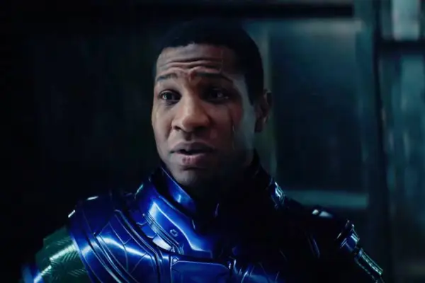 Czy Marvel przekształci Kanga? Wyjaśnienie wyjścia Jonathana Majorsa z MCU