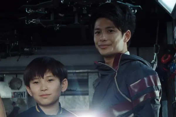Philip Zhao and Win Morisaki and Sho and Daito in Ready Player One (Warner Bros, HF)