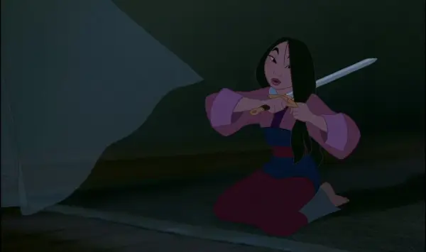 Mulan cuts hair