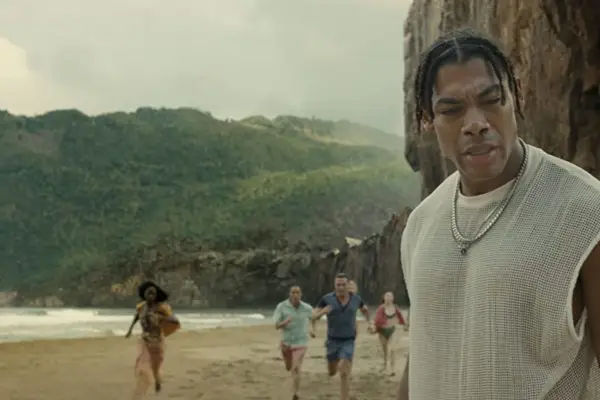 Oud einde uitgelegd: Wat is de wending aan het einde van de M Night Shyamalan-film?