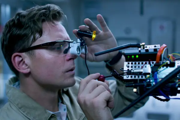 Billy Magnussen as Magnus in Lift