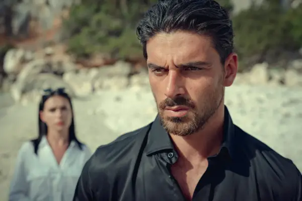 365 Days Massimo Laura