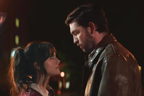 Emilia Jones as Margot and Nicholas Braun as Robert in Cat Person