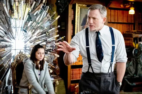 Daniel Craig and Ana De Armas in Knives Out
