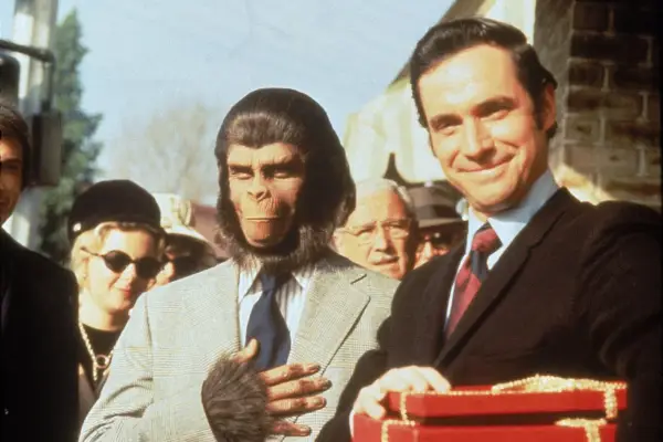 Roddy McDowall and Bradford Dillman in Escape from the Planet of the Apes