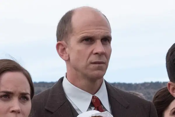 Gustaf Skarsgård is Hans Bethe in Oppenheimer.