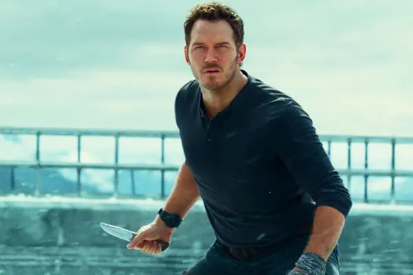 Chris Pratt plays Owen Grady
