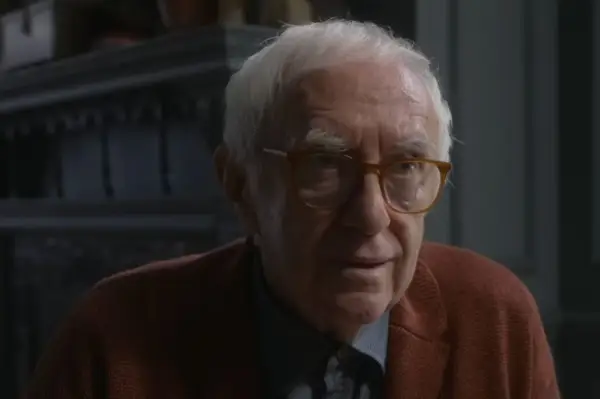 Jonathan Pryce plays Stephen Best