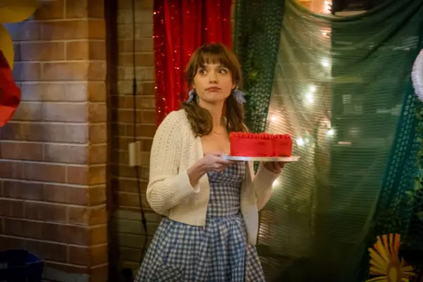 Aimee Lou Wood och filmklubbens rollbesättning avslöjar sina favoritfilmer genom tiderna - det är därför du måste se dem