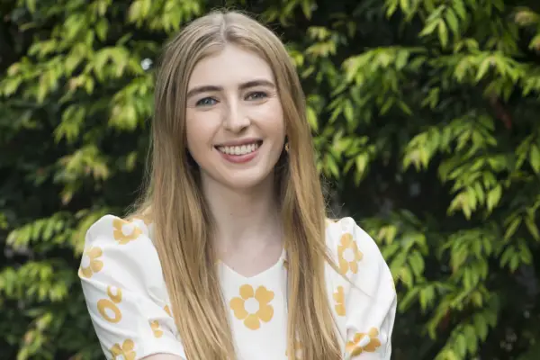 Mackenzie Hargreaves (Georgie Stone)