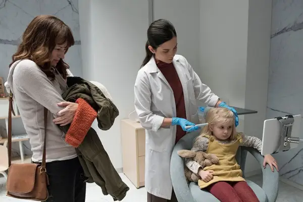 Rosemarie DeWitt in Arkangel