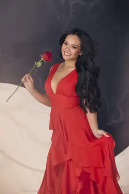 Jenn Tran cancels the cocktail party during 