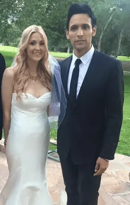 Wie is de vrouw van Ben Youcef Apryl Stephenson? De verloofde van Sandra Lee trouwde nog steeds te midden van de voogdij