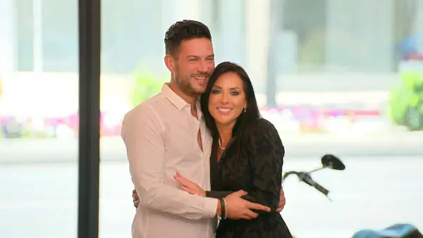 Vanessa Villela is married now (@netflix)