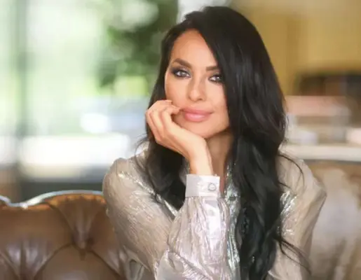 Vanessa Villela rejoined The Agency (@netflix)