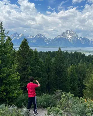 Laura Ingraham share candid image of her son (@ingrahamradio/Instagram)