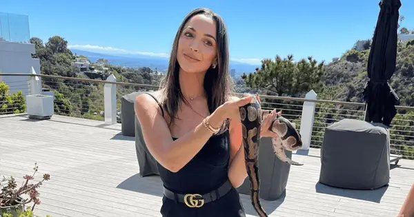 Hvad er Farrah Brittany Aldjufries nettoværdi? 'At købe Beverly Hills' stjerne og ejendomsmægler har interesse i mode