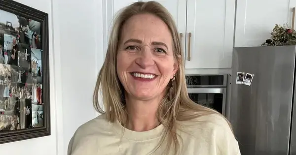 La estrella de Sister Wives, Christine Brown, los fanáticos de los aturdidos con dramática transformación de pérdida de peso de 45 libras