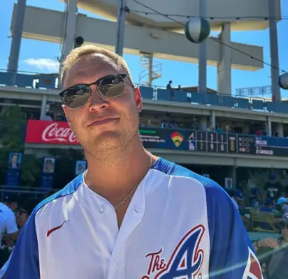 Vem är Jimmy Presnell? 'Love Is Blind' säsong 6 -stjärna är på Netflix -show för att bygga ett liv för sina framtida barn