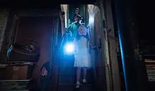 '사악한'에피소드 5는 브렌다의 정체성을 방해하는 모습을 괴롭 히고 팬들은 으스스한 아이가 누구인지에 대한 생각을 가지고 있습니다