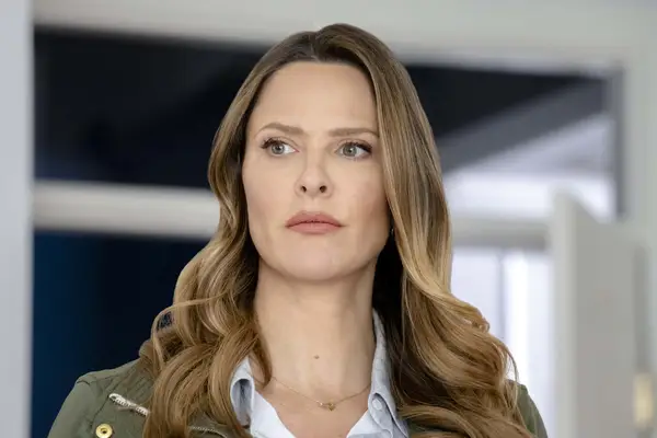 'Mystery 101: History History' Full Elenco List: Conheça Jill Wagner e outros da Hallmark Thriller