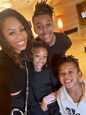 Monique Samuels의 순자산 : Ex 'Rhop'Star는 그녀를 아무것도 남긴 이혼 합의에 대해 열립니다