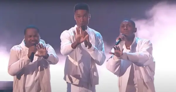 AGT -Trio traf sich nur wenige Wochen vor ihrem Vorsprechen-und faszinierte die Richter mit einer Gospel-Rock-Leistung
