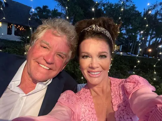 Wie hat Lisa Vanderpump Ken Todd getroffen? Vanderpump Villa -star betont , sie haben eine sofortige Verbindung teilten