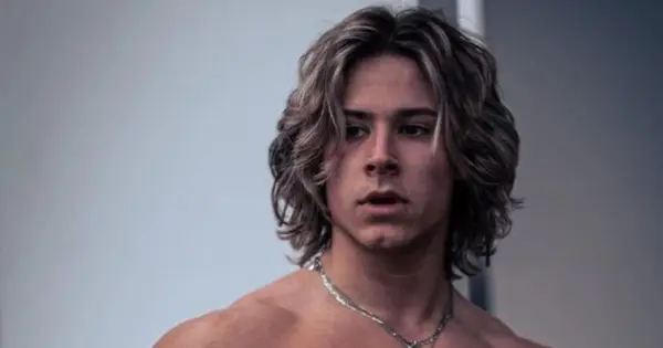 Hur lång är Alex Eubank? Fitness Influencer är en halv fot kortare än Bradley Martyn