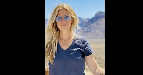 Andrea Bendewald is taller than her friend Jennifer Aniston (Instagram/ @andreabendewald)