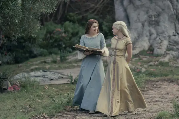 Emily Carey as Alicent Hightower and Milly Alcock as Princess Rhaenyra Targaryen in 