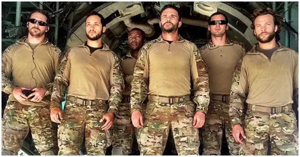 Sechs Gründe, warum die Six der Geschichte die Serie in diesem Monat ist