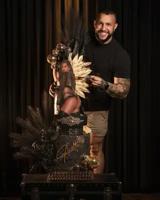 Onde está 'é bolo?' Vencedor da terceira temporada agora? Henderson Gonzalez continua a administrar a padaria na Flórida após US $ 80 mil vitórias