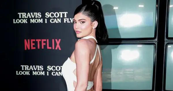 Kylie Jenner geht nackt für Playboy -Fotoshooting, zeigt, dass Sie sexy sein können und trotzdem eine schlechte Mutter sein können